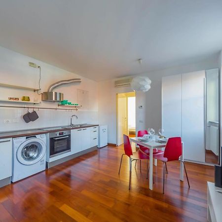 Cozy Flat 500M From Affori Fn! Apartment Milan Bagian luar foto