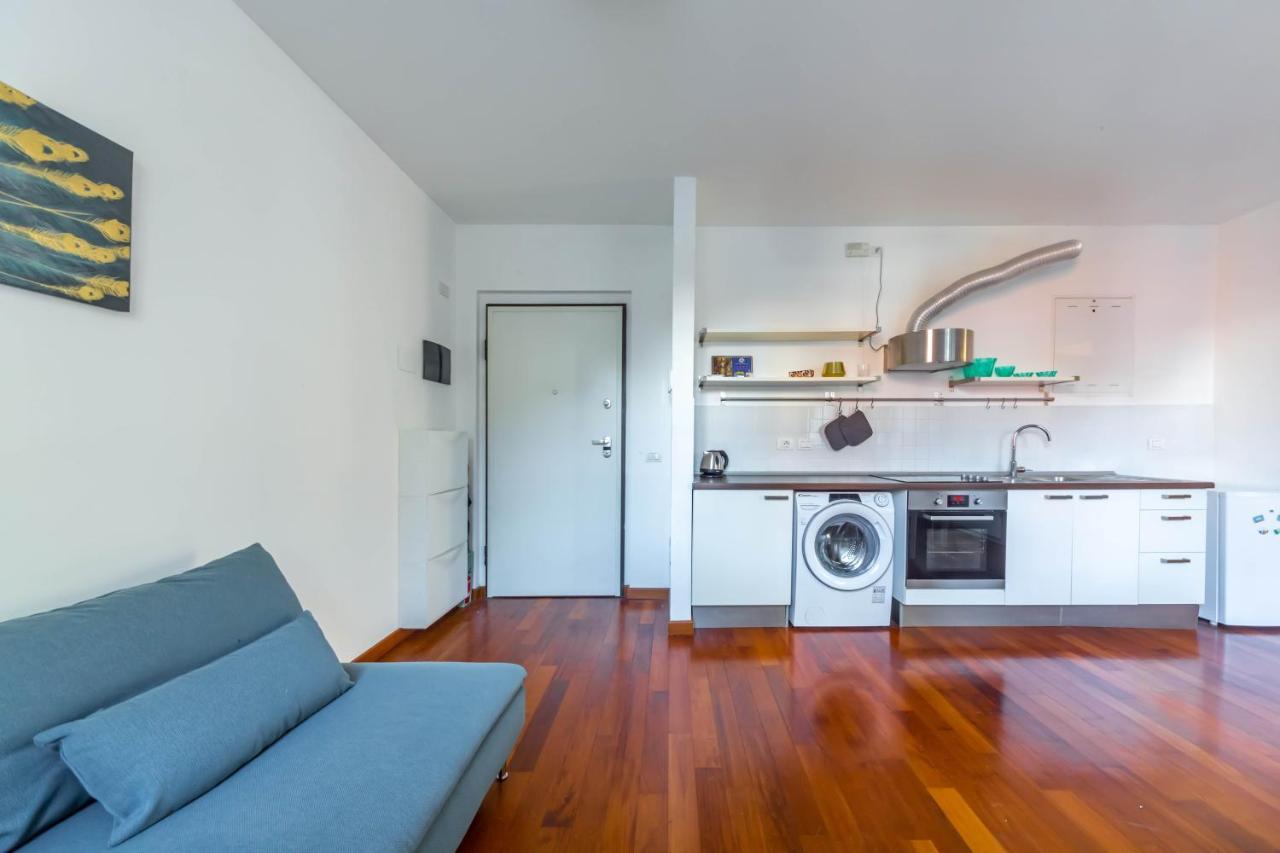 Cozy Flat 500M From Affori Fn! Apartment Milan Bagian luar foto